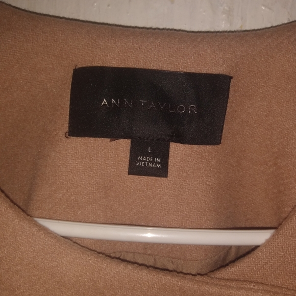 NWOT $258 Ann Taylor Size Large Wool Blend Oversized Crew Neck Coat Tan - Picture 4 of 11